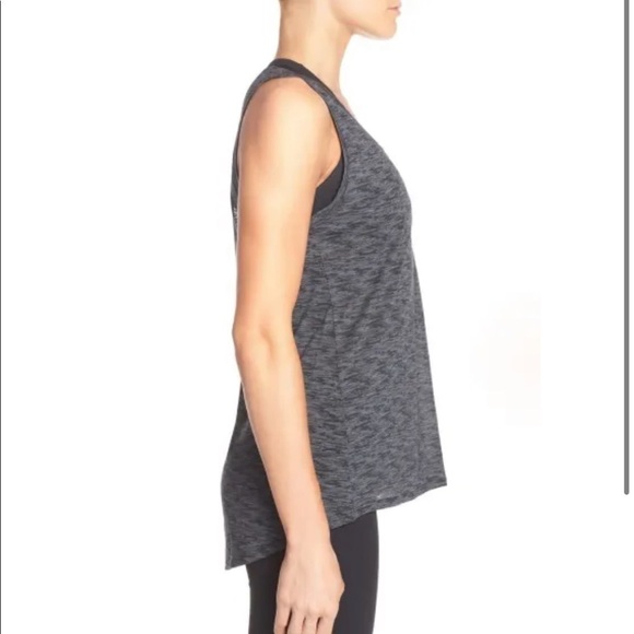 Zella Lean Routine Cut Out Back Workout Scoop Neck Burnout Tank Black Sz Medium - Picture 3 of 9